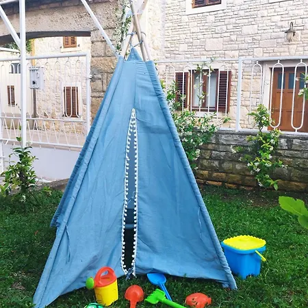 Prázdninový dům Giulia Ližnjan