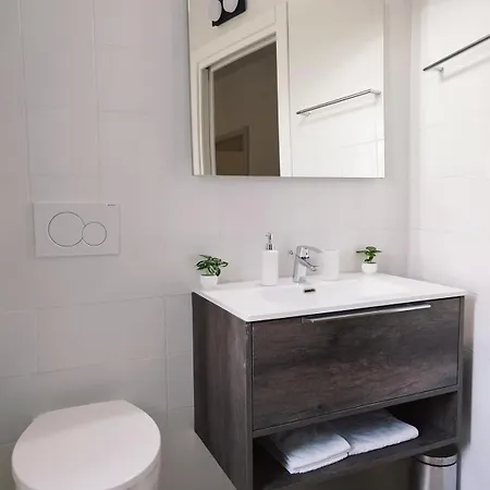 Giulia Дом отдыха *